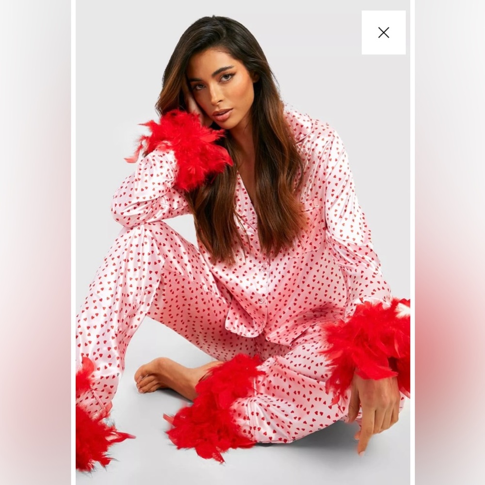 PREMIUM HEART FEATHER PAJAMAS